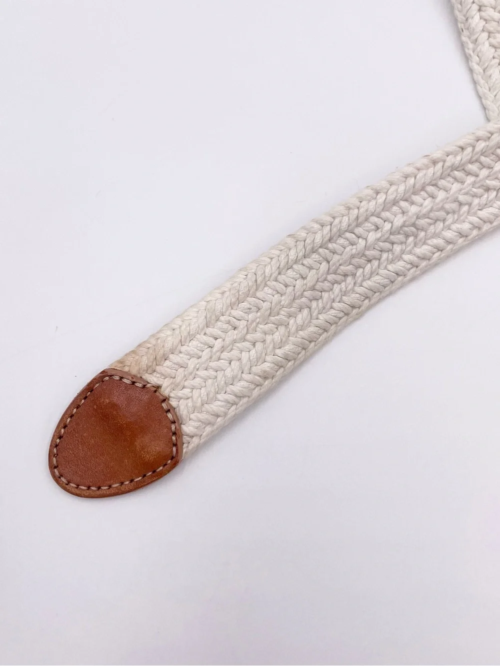 Vintage 90s Liz Claiborne White Woven Braided Belt 30.5